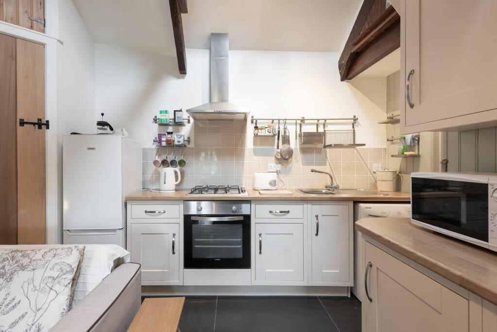 Traditional Stone Cottage With Sea Views In Snowdonia National Park Brynkir Екстер'єр фото